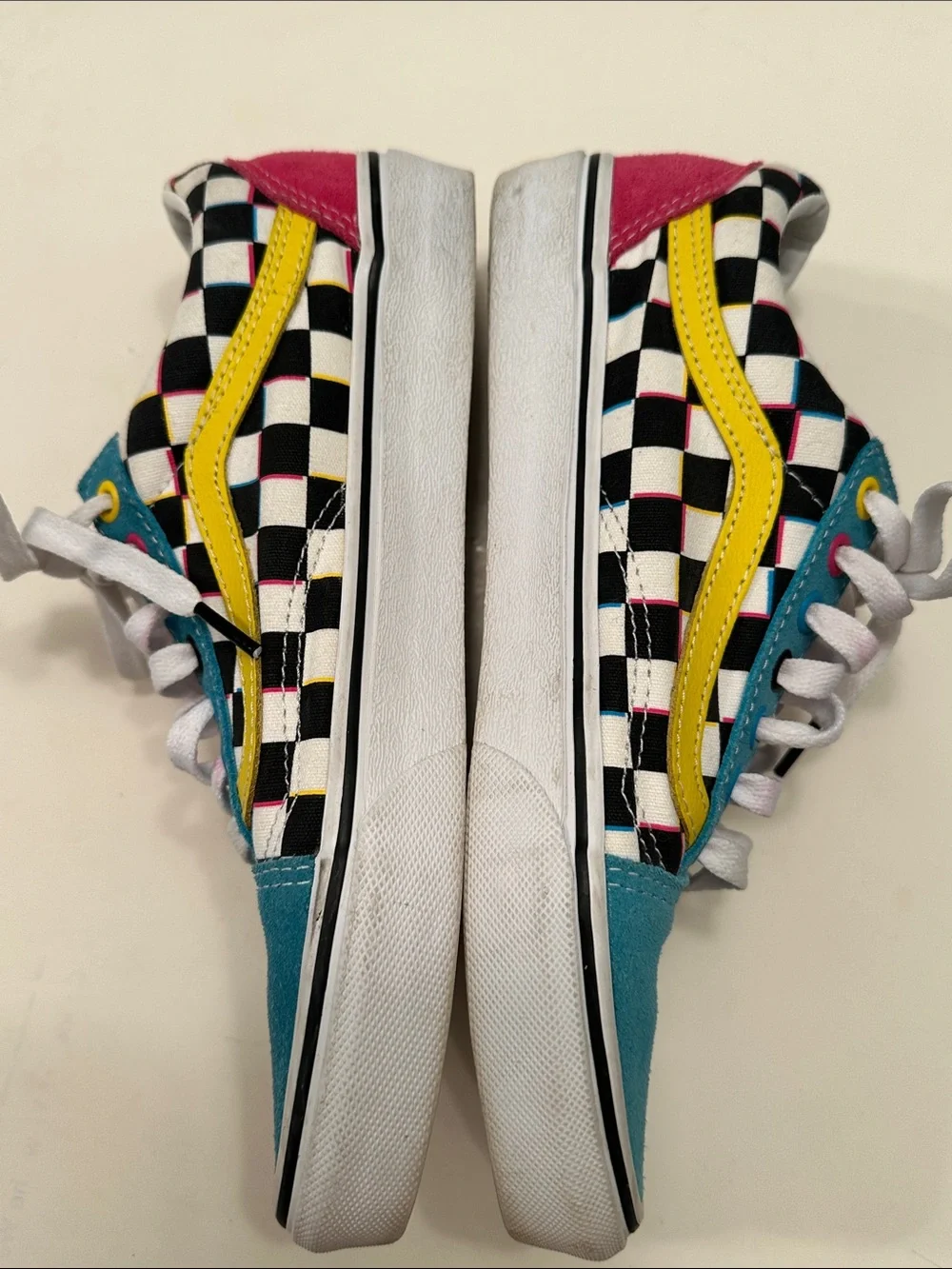 Vans Unisex US Mens 7 Women’s 8.5 Checkerboard Sneakers w/Teal, Yellow,Pink Blac